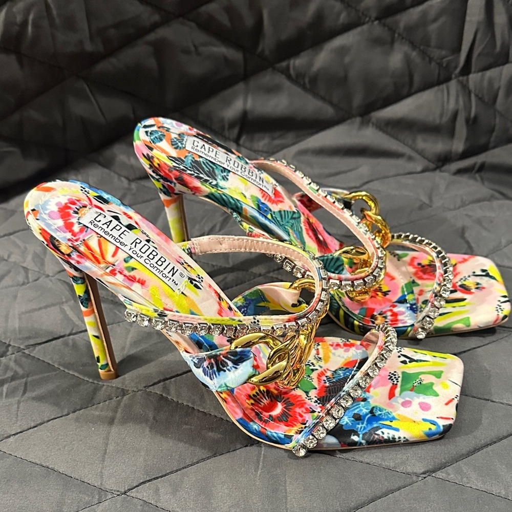 Cape Robbin Multicolor Floral Heels with Gold and Crystal Accents - Picture 3 of 6